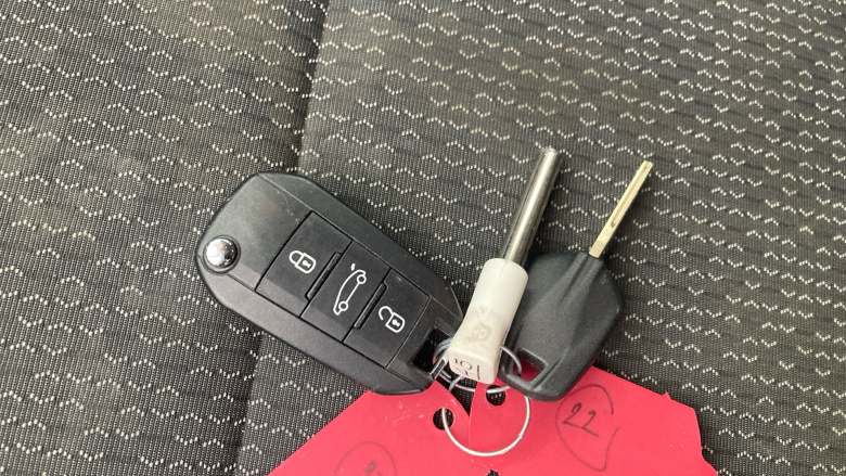 Vauxhall Crossland 1.2 Design 5dr Petrol Hatchback